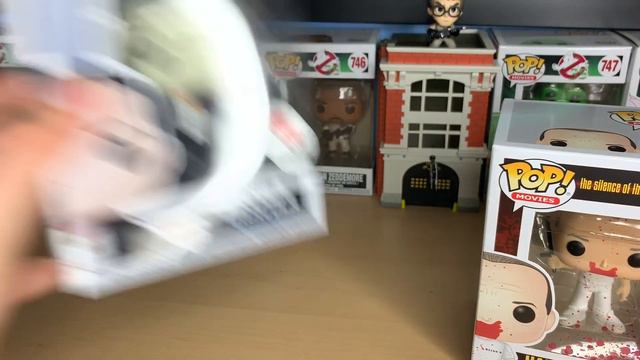 Funko Pop! The Silence of the Lambs - Hannibal Lecter (Bloody) Unboxing смотреть онлайн