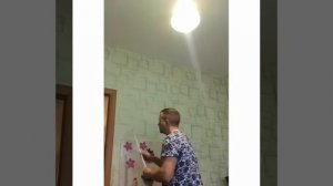 Стены на кухне не позволяют повешать шкафы