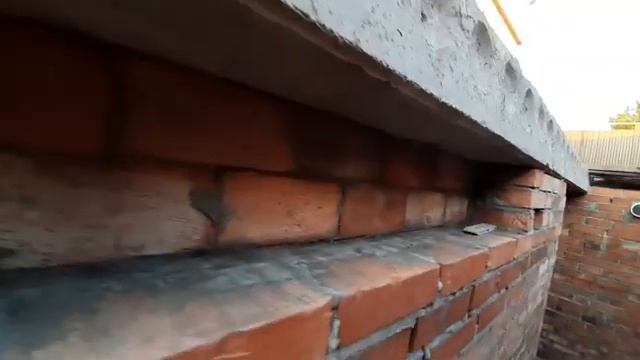 Погреб из красного кирпича. Результат кладки кирпича. смотреть онлайн