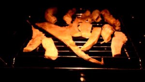 Готовим лакомства для собак (сушим трахею и сухожилие при режиме конвекции)