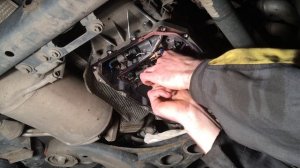 Как поменять масло в Акпп Volkswagen Touareg.Часть 1