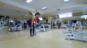 Упражнения с резиновыми петлями - тренировка спины