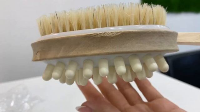 Щётка натуральная двухсторонняя массажная с ручкой смотреть онлайн