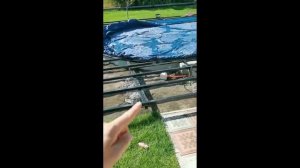 Пространство для отдыха вокруг бассейна