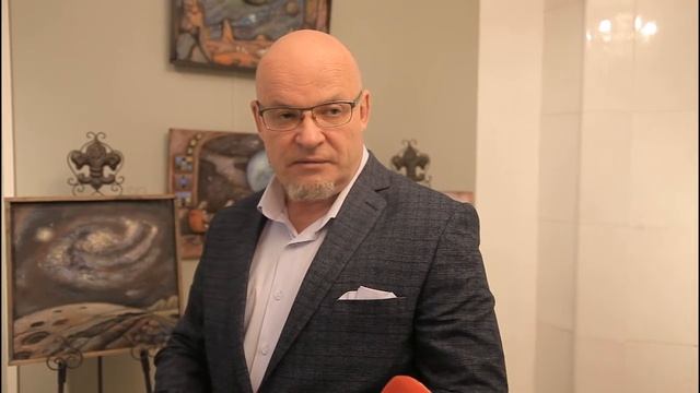 Выставка «Резцом и кистью» открылась в Центре ремесел Вологды смотреть онлайн