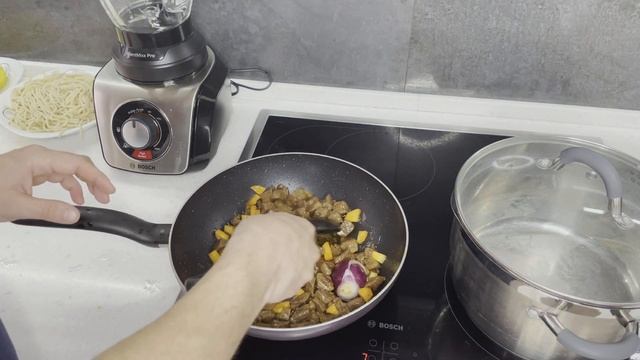 ЛАГМАН В ДОМАШНИХ УСЛОВИЯХ В КАСТРЮЛЕ ВОК смотреть онлайн