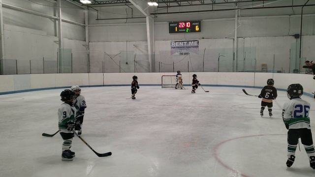 2019-10-13 Thomas 1st hockey game & first goal смотреть онлайн