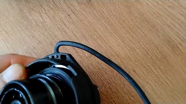 Держатель трос крышки бензобака VW 8N0201556