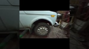 Испытываем подъемник из реечных домкратов.