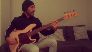 My Sharona - The Knack (Bass cover). Fender Flea jazz bass signature.