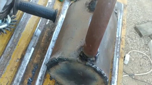 самодельная гиря 20 кг из пружины от "паровоза"/ homemade kettlebell 20 kg from engine coil spring смотреть онлайн