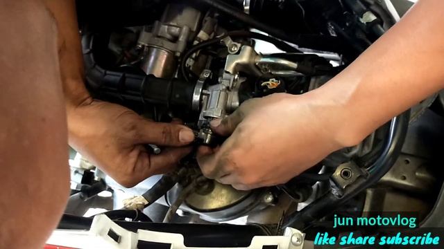 suzuki burgman isa ito sa mga main issue смотреть онлайн