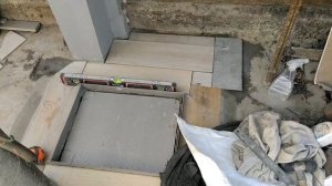 @290 Гидроизоляция крыши колодца керамогранитом и модернизация люка без сварки.