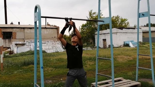 Сделал 8 Выходов Принца на 2 Руки. ВОРКАУТ ЛАЙФХАК! Как быстро выучить выход принца на 2 руки? смотреть онлайн