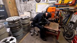 Поделка динозавр из металла. Режим SPOT.