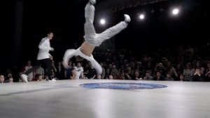 Брейк-данс— спортивный стиль уличных танцев, созданный в США в начале 1970-х годов