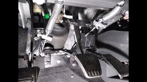 Поставить вторые педали на Лада Приора www.pedali24.ru