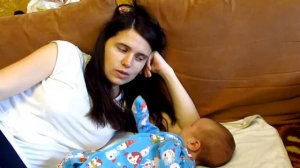 Что ребенок умеет в 1 месяц // как ребенок видит