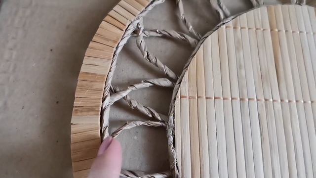 DIY➡️ Двусторонняя ажурная салфетка для сервировки из пекарской бумаги