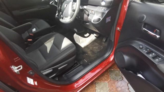 Toyota Sienta 20год, жир, идеал. смотреть онлайн