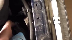 Volvo S40 V40: Headlight Replacement