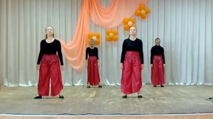 Танцевальный номер "HELLO"