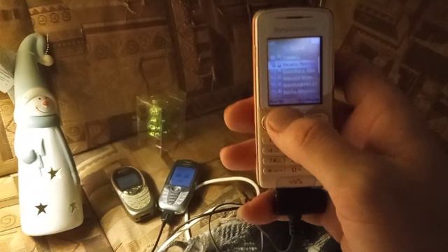 С новым 2023 годом! Новогодняя MIDI на телефонах: Siemens S55, CX65, Sony Erricson W200 i, Nokia N7 смотреть онлайн