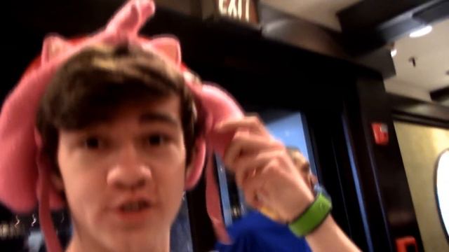 ЗНАКОМСТВО С МИРОМ ( Мир Дисней, EPCOT) - VoiceVlog смотреть онлайн