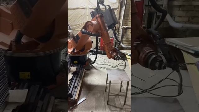 Cварочный робот	KUKA