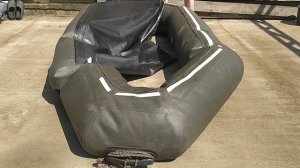 Лодка ПВХ на солнце