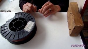 Боковой отвод для кормушки рыболовной