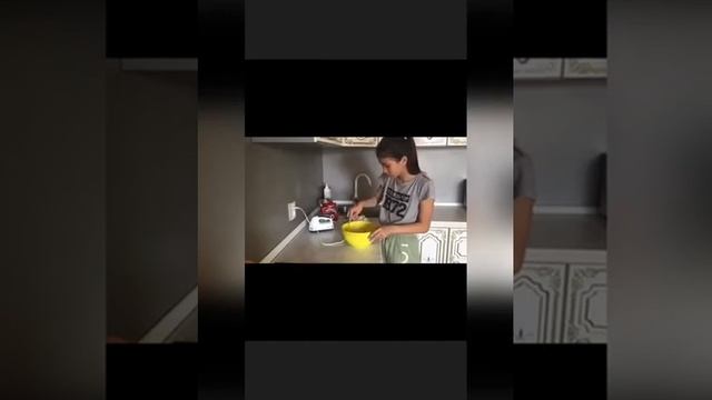 Персиковый пирог??Очень вкусно и быстро???