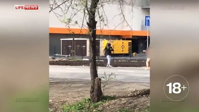 Полиция Краснодара разыскивает голую жещину, бросающуюся на прохожих