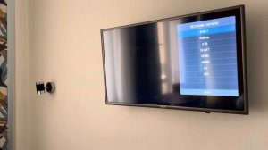 Как включить телевизор Kivi? Апартаменты 67 ЖК Сорренто.