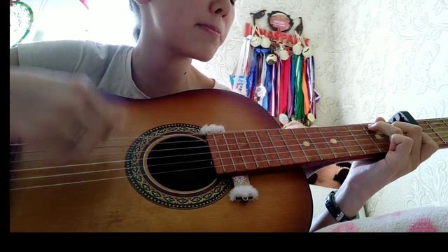 «А когда цветы завянут». Авторская песня на гитаре. Лиза Алексеева смотреть онлайн