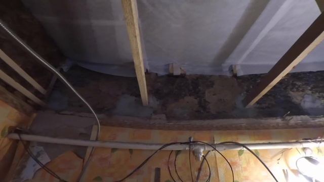 ВЛОГ. Утеплили потолок. Спор из-за розеток смотреть онлайн