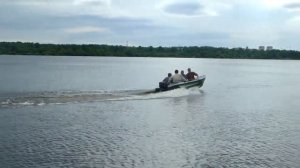 Афалина-380-Б под мотором 10 л.с. видео4