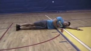 Подъем ноги, лежа на боку