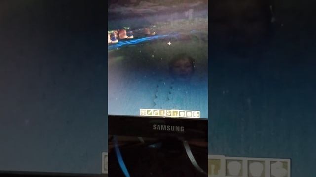 Сатана пришла на наш сервер смотреть онлайн