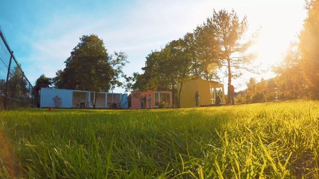 Морское. Отель из морских контейнеров. смотреть онлайн