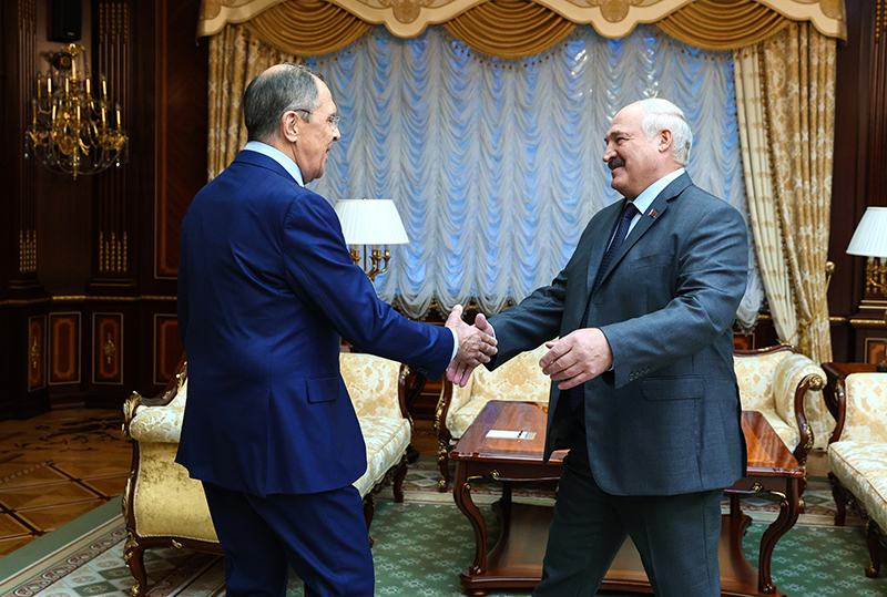 Лавров: НАТО обустраивается на севере Европы / События на ТВЦ