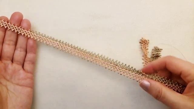 длинное ожерелье из бисера Tessle. Урок по бисероплетению. Изготовление украшений из бисера.
