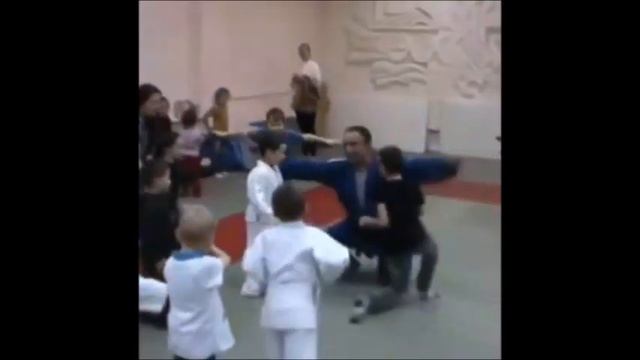 Фархад Алиев - мастер спорта по дзюдо и самбо
