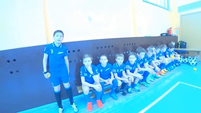 Игры: "УФ 5"+"Гандбол спринт"+"Дождик снежки" (КАК НАУЧИТЬСЯ ИГРАТЬ ЛЕВОЙ НОГОЙ - КАК ПРАВОЙ?) смотреть онлайн