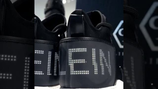 Philipp Plein LED Sneakers смотреть онлайн