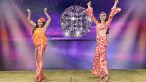 Disco: Dance Fitness with Olga and Lucia | "Shake Your Groove Thing"