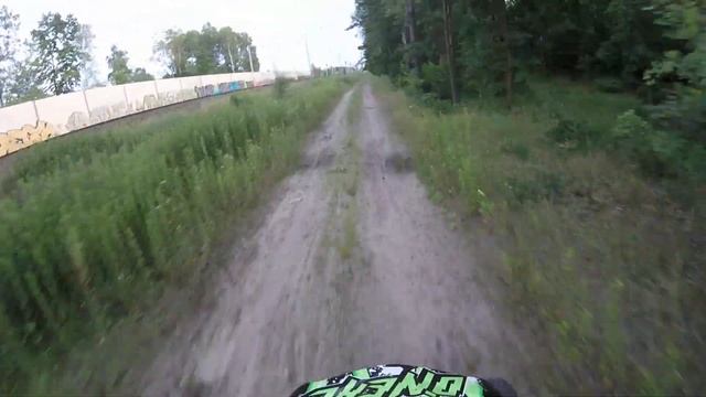 Honda Trx 450r vs train смотреть онлайн