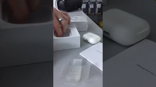 Наушники AirPods реплика смотреть онлайн