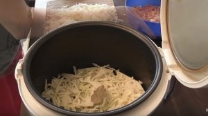 Тушеная капуста с фаршем в мультиварке