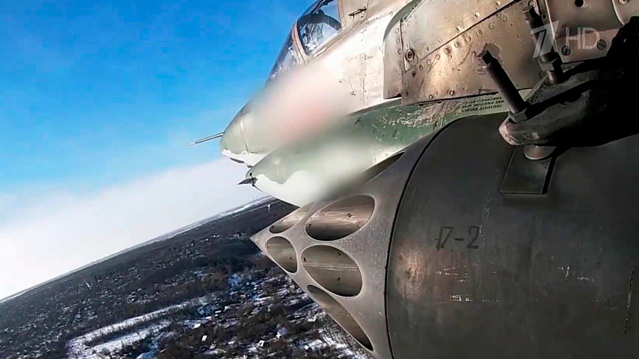 На Донецком направлении удары по вражеским целям наносят штурмовики Су-25